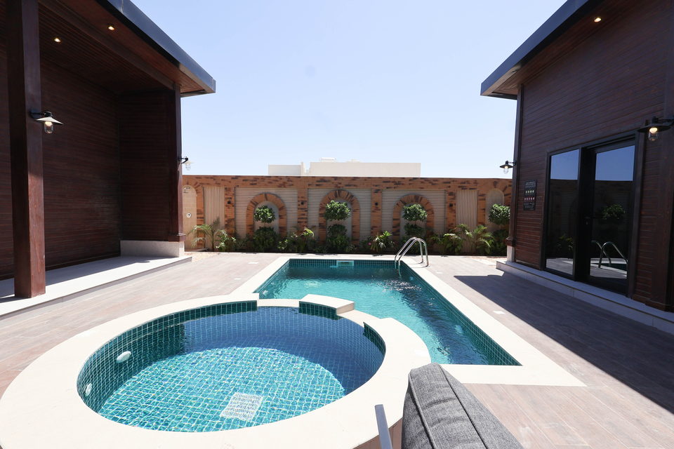 A22 landscape project by Vida Landscapes, Masfout — daytime view 48