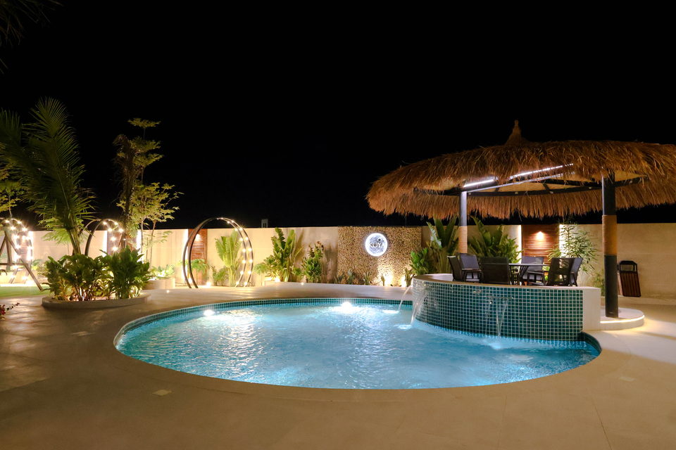 A22 landscape project by Vida Landscapes, Masfout — at night view 1