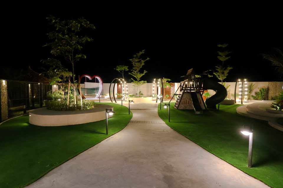 A22 landscape project by Vida Landscapes, Masfout — at night view 40