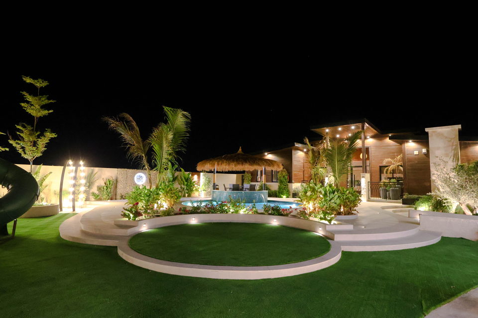 A22 landscape project by Vida Landscapes, Masfout — at night view 41