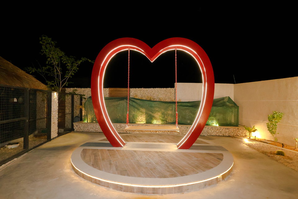 A22 landscape project by Vida Landscapes, Masfout — at night view 43
