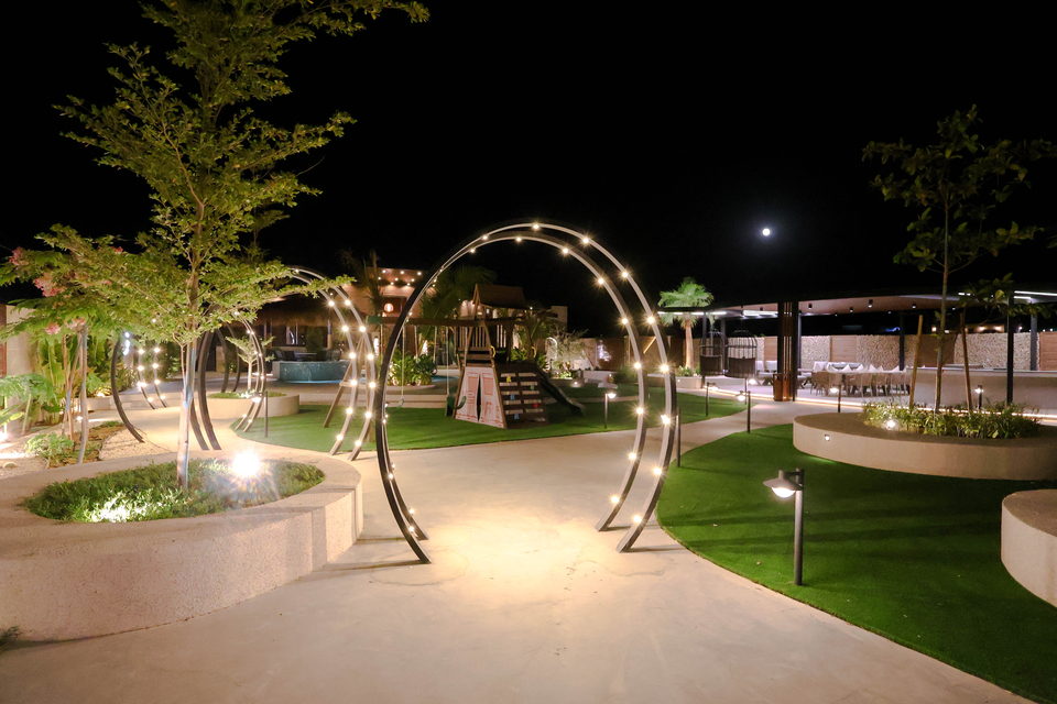 A22 landscape project by Vida Landscapes, Masfout — at night view 51