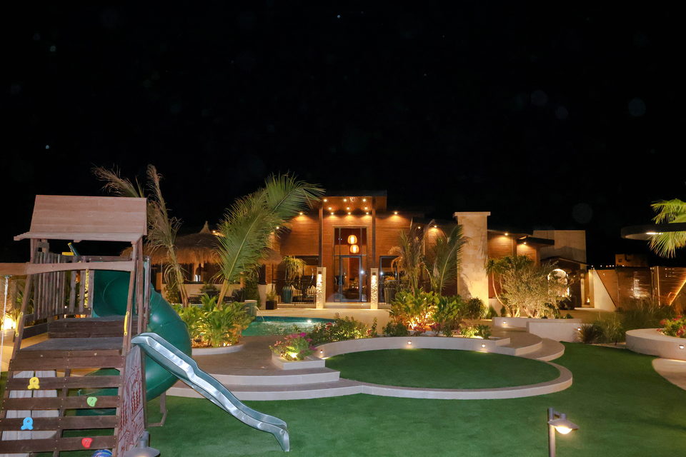 A22 landscape project by Vida Landscapes, Masfout — at night view 53