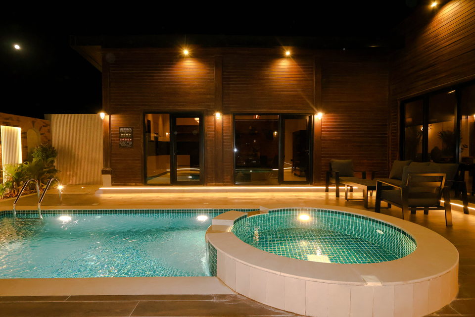 A22 landscape project by Vida Landscapes, Masfout — at night view 69