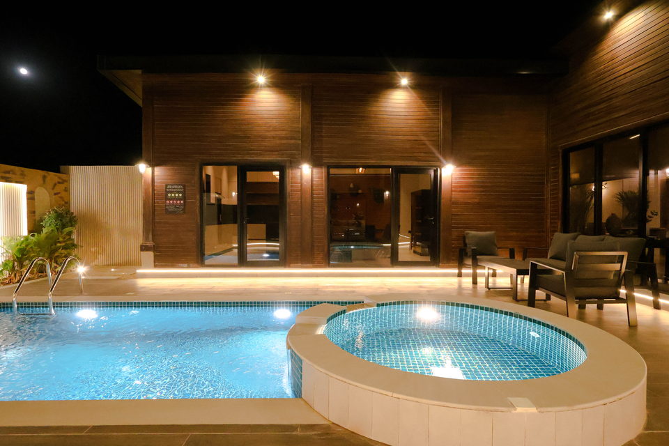 A22 landscape project by Vida Landscapes, Masfout — at night view 70