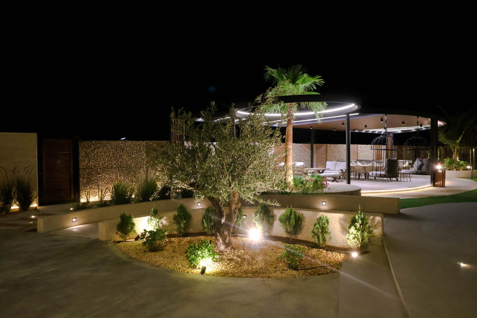 A22 landscape project by Vida Landscapes, Masfout — at night view 90