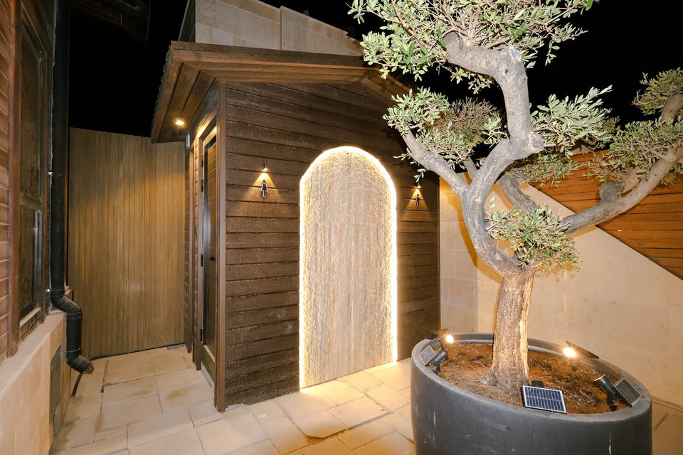 A22 landscape project by Vida Landscapes, Masfout — at night view 95