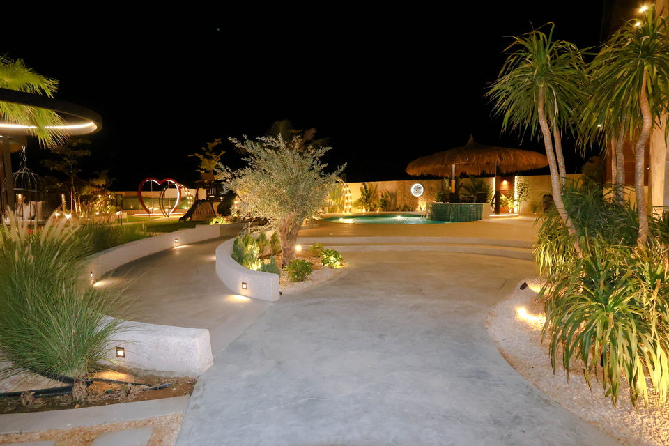 A22 landscape project by Vida Landscapes, Masfout — at night view 98