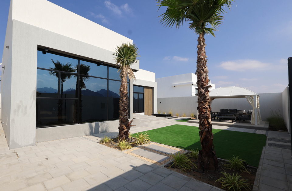 A31 landscape project by Vida Landscapes, Ajman — daytime view 17