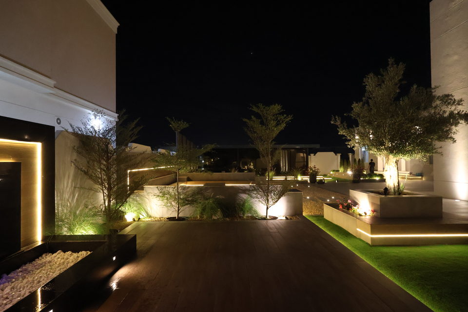 R-40 landscape project by Vida Landscapes — photography view 11