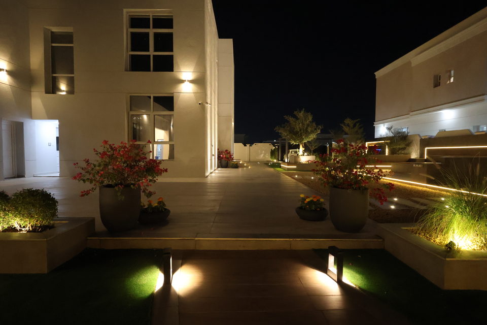 R-40 landscape project by Vida Landscapes — photography view 23