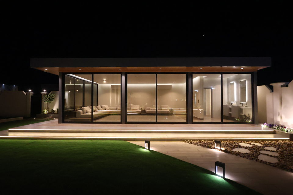 Cover photograph of Vida Landscapes project R-40